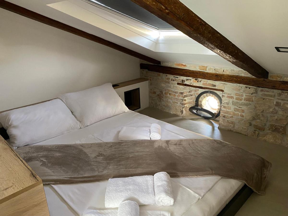 Castropola Views With Private Parking Apartamento Exterior foto